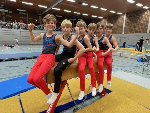 Die älteren PTSV-Turner bei den Gau-Einzelmeisterschaften