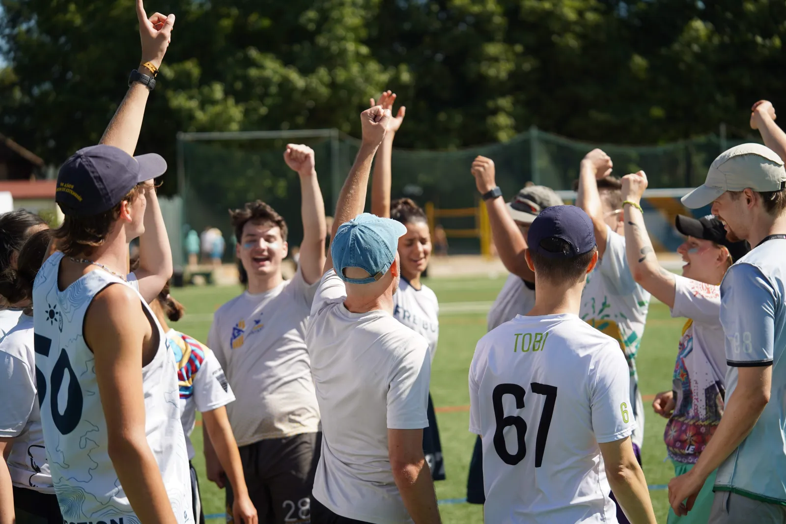 Wipfelstürmer am Jubeln